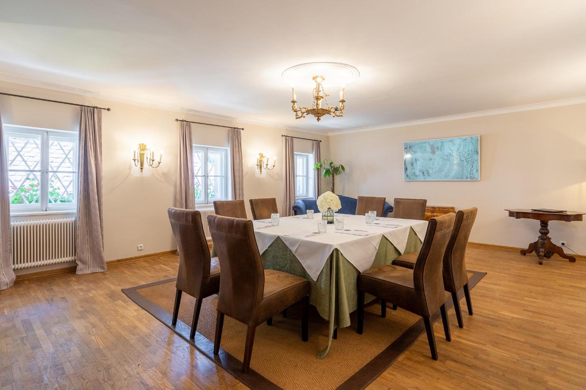 Der Schlosswirt Zu Anif - Biedermeierhotel Und Restaurant Kültér fotó